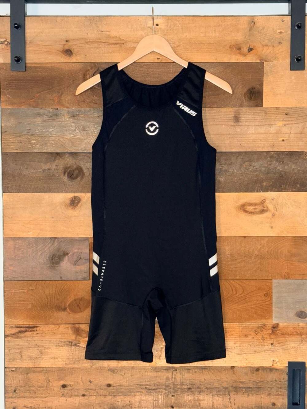 Virus Women's M Elevate V2 Singlet Bioceramic Compression 0786